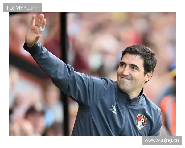 曼联，防线何时崩塌？战术体系危机让豪门地位岌岌可危！